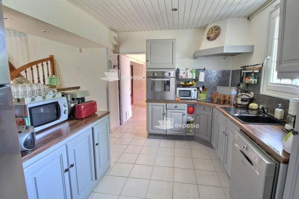 Maison GRANZAY GRIPT 187 m2 avec dépendances et grand terrain