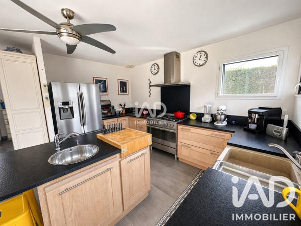 Maison à vendre 6 pièces 165 m² Saint-Médard-en-Jalles