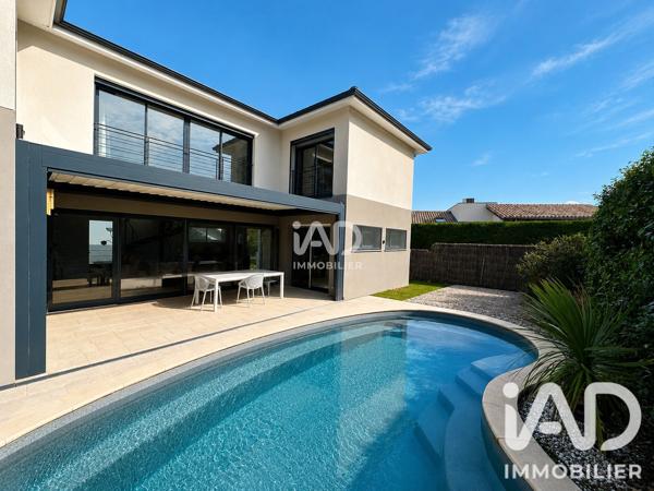 Maison à vendre 6 pièces 165 m² Saint-Médard-en-Jalles