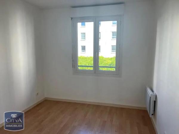 Appartement à louer 4 pièces 77.44m²