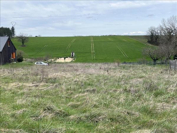 Terrain à vendre |  Céré-la-Ronde |  2744 m²