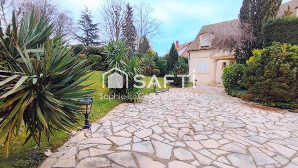 Belle demeure avec grand jardin et sous-sol total