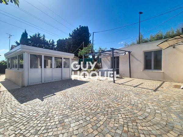 Deux maisons indépendantes 2 et 3 pièces sur 495 m² à Mougins