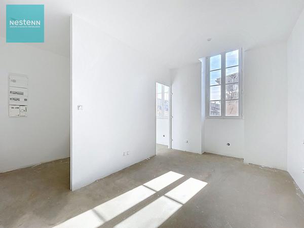 Appartement T2 rénové 43m² avec parking, centre Villefranche De Lauragais 2 pièce(s) 43 m2