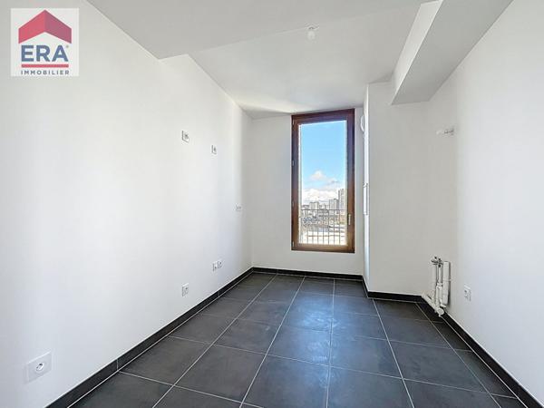 A LOUER - IMMEUBLE NEUF - 3 PIECES 70m²