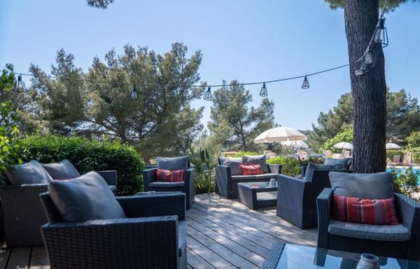 COUP DE COEUR BORMES Superbe  Propriété 360 m2 /2155m²  piscine garages parkings