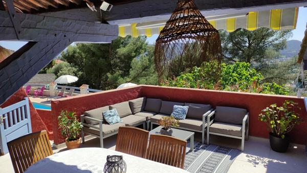 COUP DE COEUR BORMES Superbe  Propriété 360 m2 /2155m²  piscine garages parkings