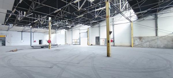 À louer – Entrepôt de stockage de 997m² – Périgny, La Rochelle