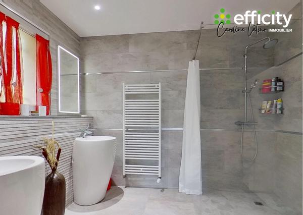 Maison 6 pièces - 121 m² Exclusivité efficity