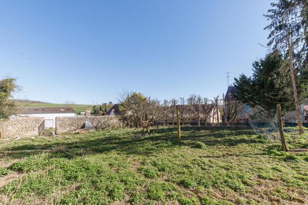 EXCLUSIVITÉ PROPRIÉTÉS-PRIVÉES: Terrain constructible sur Longuesse