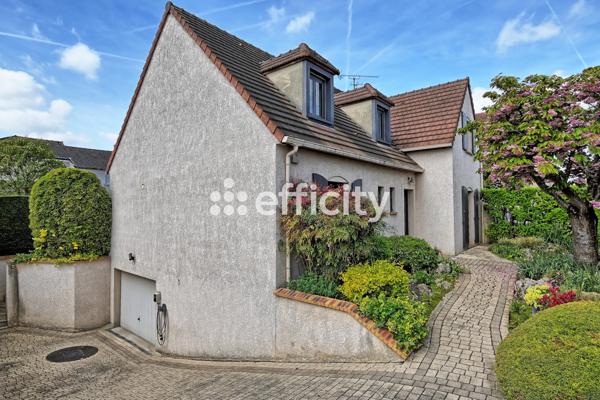 Maison
         6 pièces
        - 156 m² Exclusivité 460 000 € *