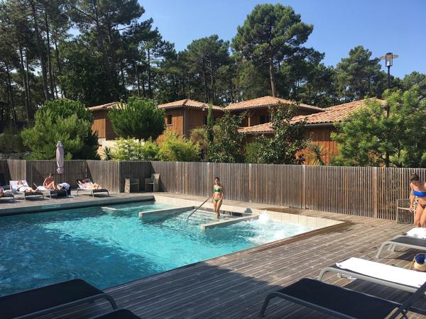 Lodge meublé, géré au Domaine du Ferret - Balnéo & Spa Resort 4 étoiles