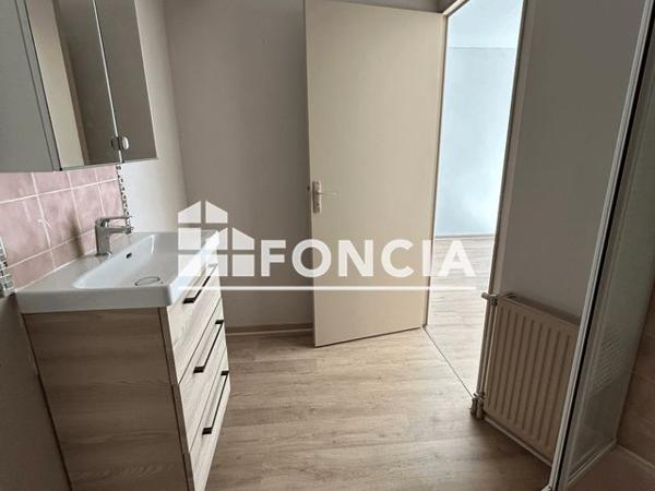 Location Studio 22.15 m² - 7 RUE DES TRENTE Rennes 35000