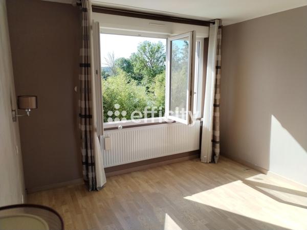 Maison
         7 pièces
        - 225 m² Bien prestige 598 000 € *