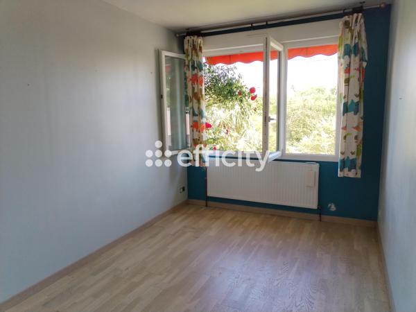 Maison
         7 pièces
        - 225 m² Bien prestige 598 000 € *
