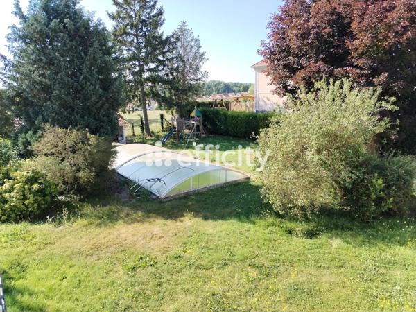 Maison
         7 pièces
        - 225 m² Bien prestige 598 000 € *