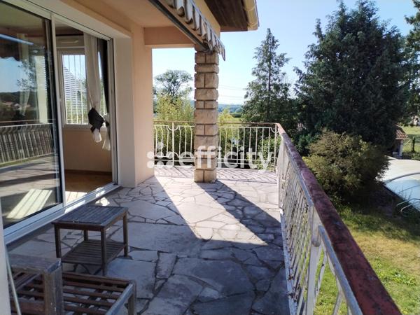Maison
         7 pièces
        - 225 m² Bien prestige 598 000 € *