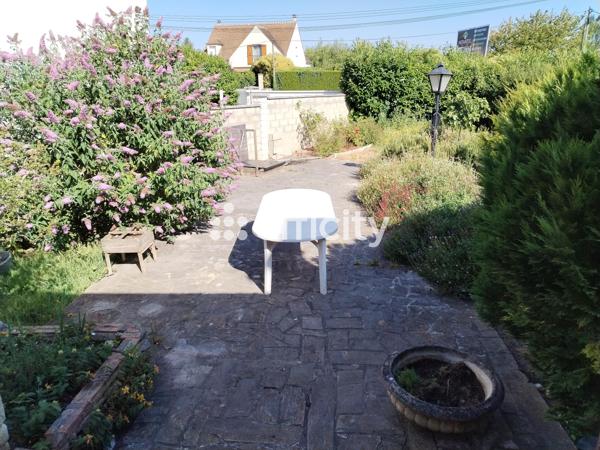 Maison
         7 pièces
        - 225 m² Bien prestige 598 000 € *