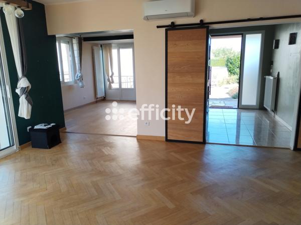 Maison
         7 pièces
        - 225 m² Bien prestige 598 000 € *