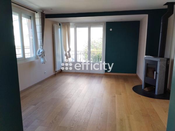 Maison
         7 pièces
        - 225 m² Bien prestige 598 000 € *