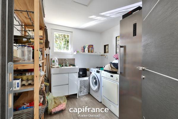 Coup de cœur assuré : Maison 135 m² avec jardin, garage double et suite parentale — Sainte-Catherine (69)