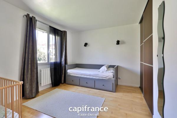 Coup de cœur assuré : Maison 135 m² avec jardin, garage double et suite parentale — Sainte-Catherine (69)