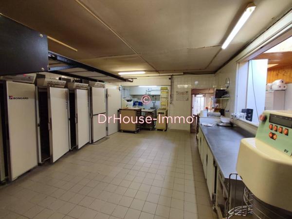 Commerce à vendre 4 pièces de 130 m²