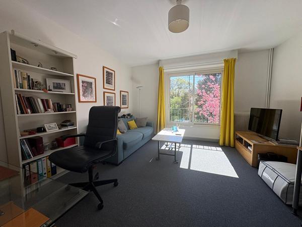 Angers CATHO appartement de type 3 de 85m² avec garage, cave dans résidence avec ascenseur