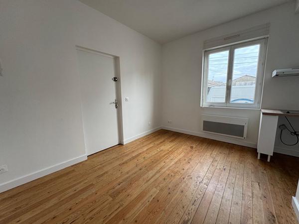 À VENDRE 2 STUDIOS REFAITS À NEUF SECTEUR LA MADELEINE