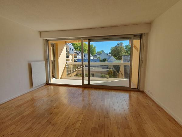 Auray, T4 hyper centre , Auray