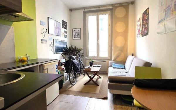 Appartement à vendre    2 pièces • 23,58 m2 Ivry-sur-Seine