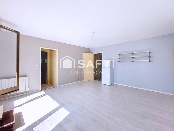 Plein centre, T2 avec terrasse et garage