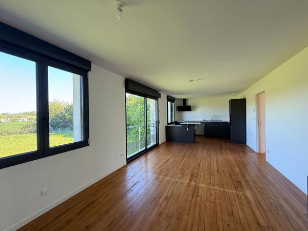 47110 SAINTE LIVRADE SUR LOT A Ste Livrade/Lot maison rénovée sur deux niveaux
