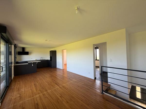 47110 SAINTE LIVRADE SUR LOT A Ste Livrade/Lot maison rénovée sur deux niveaux