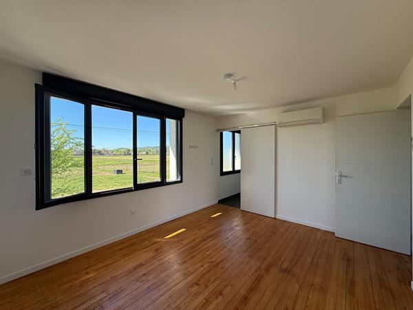 47110 SAINTE LIVRADE SUR LOT A Ste Livrade/Lot maison rénovée sur deux niveaux
