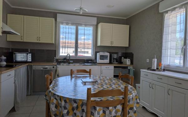 Maison à vendre    5 pièces •  Saint-Sulpice-de-Royan