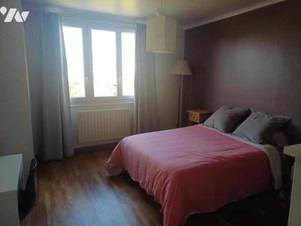 A VENDRE à REZE quartier Chatelier - Maison nantaise de 179m2 hab. avec jardin