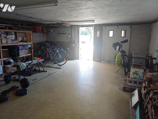 A VENDRE à REZE quartier Chatelier - Maison nantaise de 179m2 hab. avec jardin