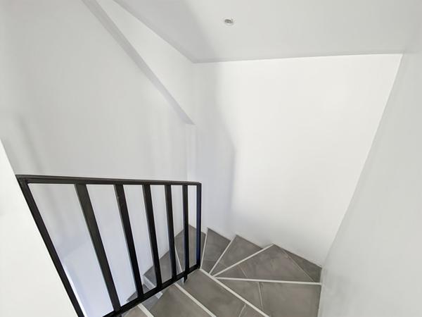 VAUREAL VILLAGE Maison en DUPLEX de 63 m2 avec 2 places de parking.