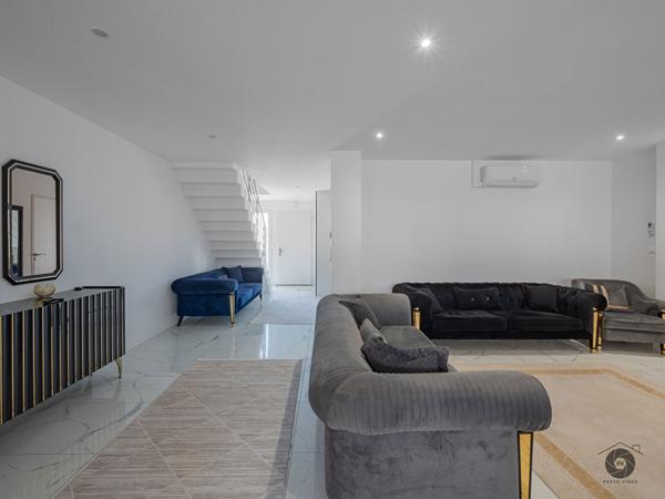 Maison a Trelaze de 5 pieces, 4 chambres avec jardin et garage