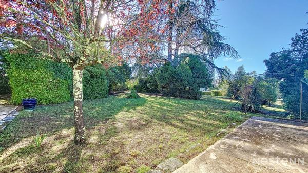 A Vendre Bâtisse du XVIIIème siècle avec parc arboré et vue sur la Cathédrale de Condom