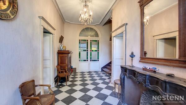 A Vendre Bâtisse du XVIIIème siècle avec parc arboré et vue sur la Cathédrale de Condom