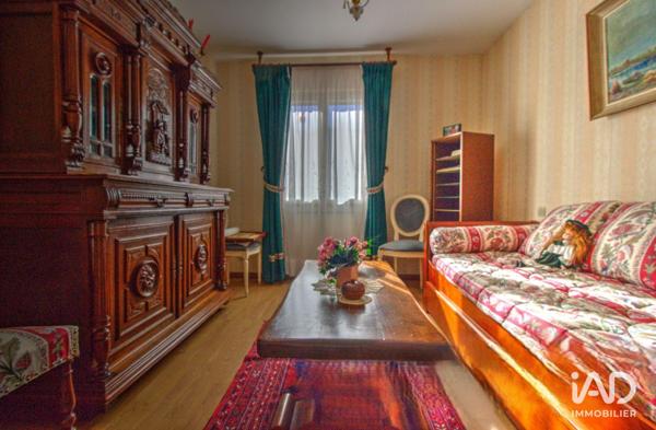 Maison à vendre 4 pièces 143 m² Voisins-le-Bretonneux