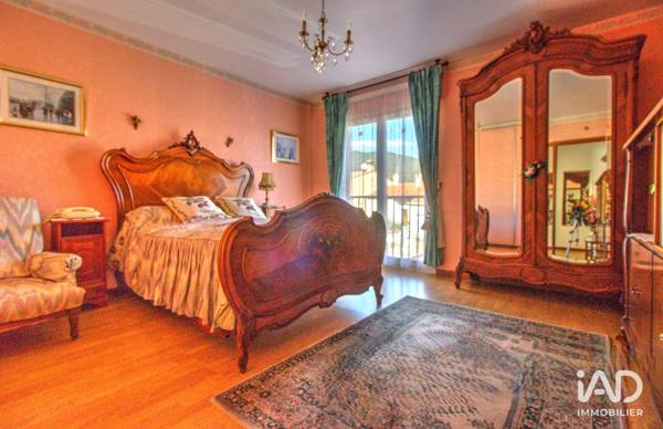 Maison à vendre 4 pièces 143 m² Voisins-le-Bretonneux
