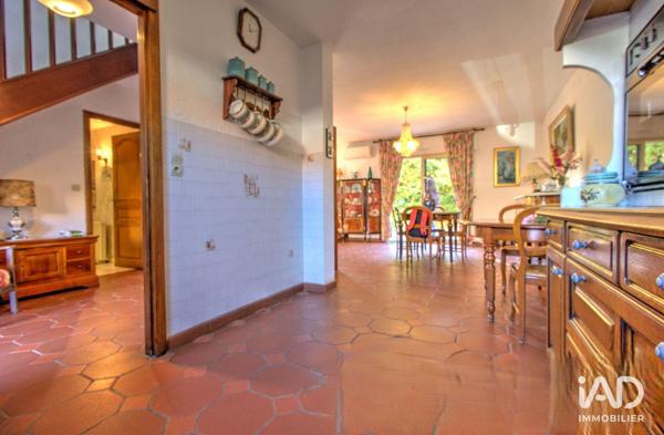 Maison à vendre 4 pièces 143 m² Voisins-le-Bretonneux