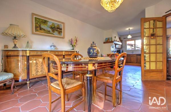 Maison à vendre 4 pièces 143 m² Voisins-le-Bretonneux