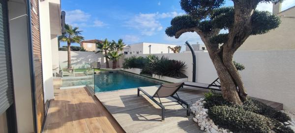 Magnifique villa contemporaine vendu meublée