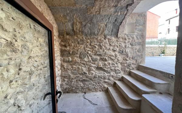 Maison à vendre    6 pièces • 208,70 m2 Biot