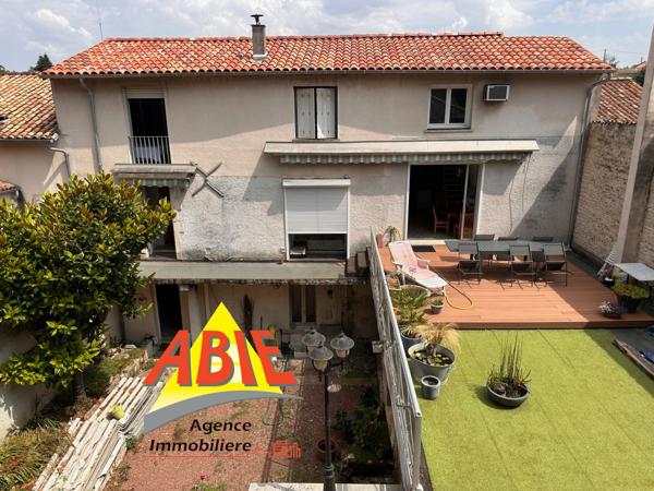 Maison  7 pièce(s)  4 chambre(s)  155.57 m²