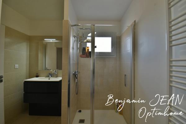À vendre – Appartement récent 2 pièces en rez-de-chaussée avec terrasse et jardinet